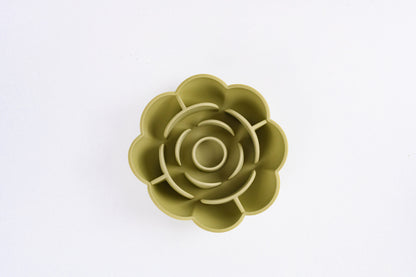Flower Slow Feeder - Olive