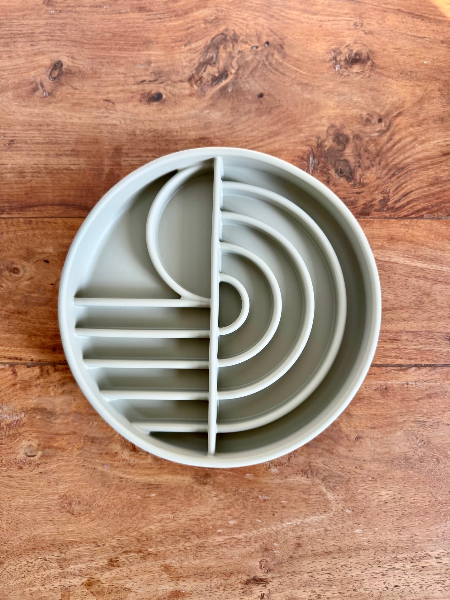 Sunrise Plate - Olive
